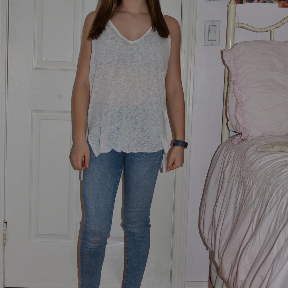 [Pookie and Sebastian] White V-Neck Tank